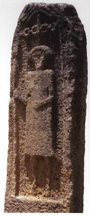 Stèle menhir d'Aïn Khanga (Sila - sud Constantine)